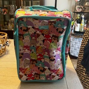 Squish mellow luggage